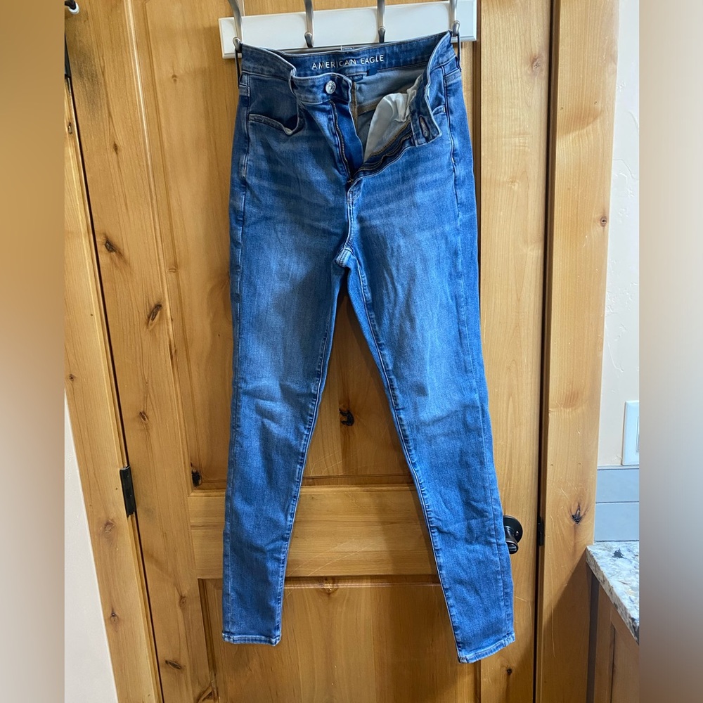 American Eagle Size 8 Long Skinny Jean